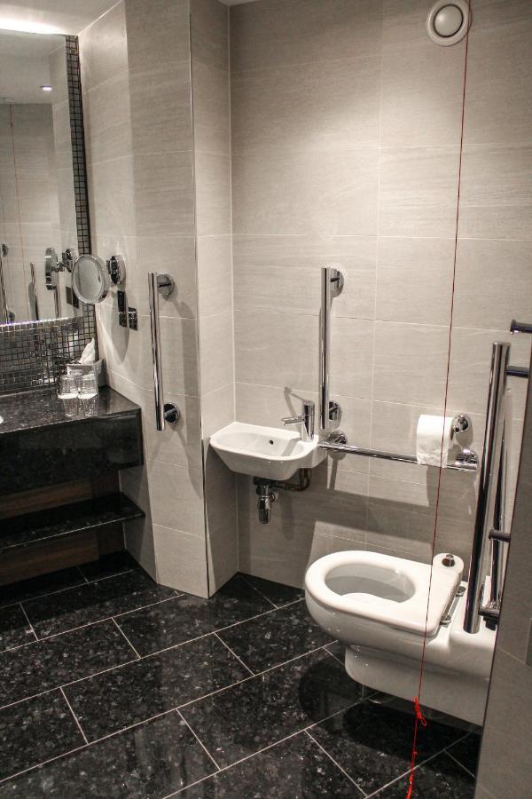 Hotel Crowne Plaza London Heathrow T4 By Ihg Hillingdon Exterior foto