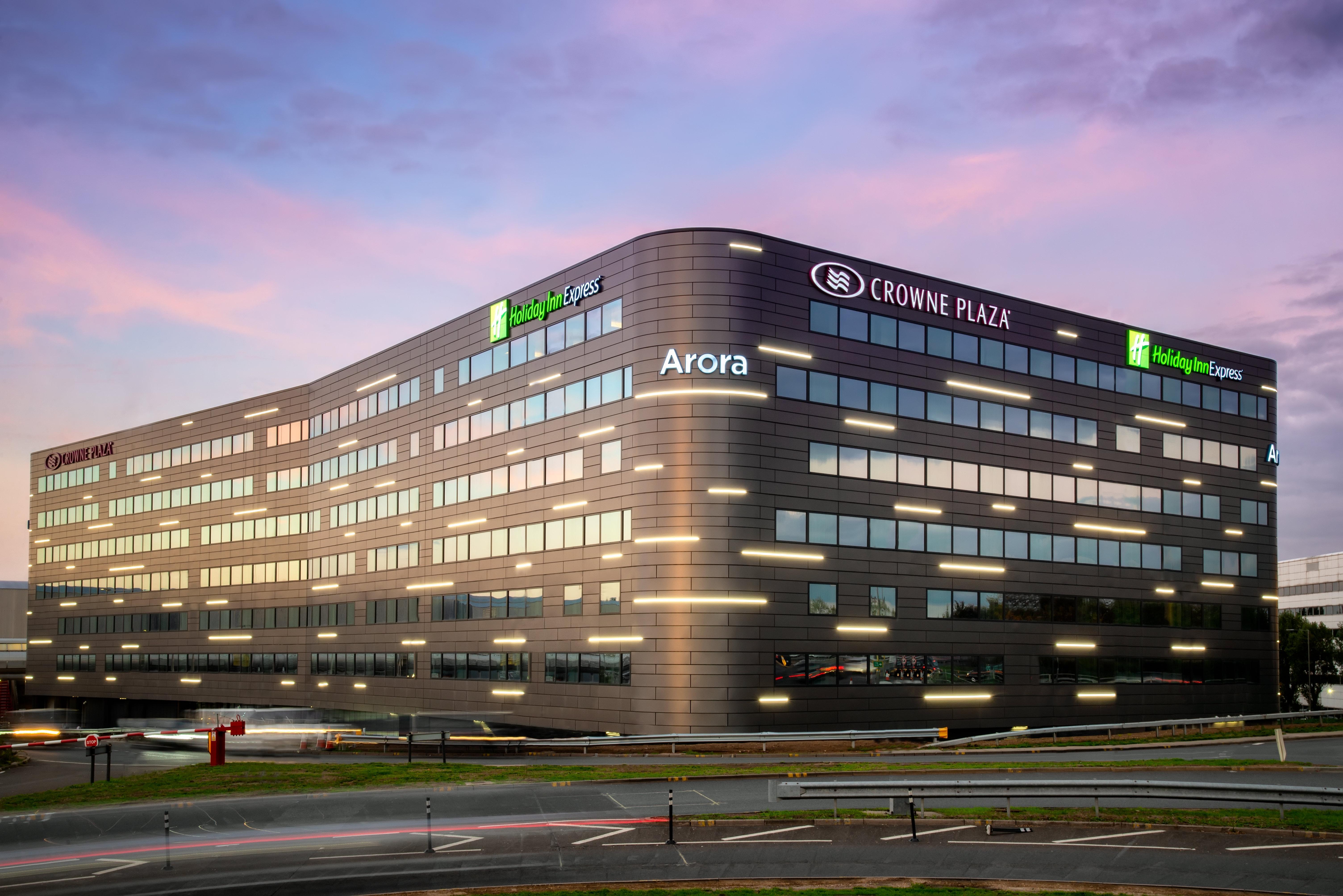 Hotel Crowne Plaza London Heathrow T4 By Ihg Hillingdon Exterior foto